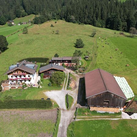 Ferienwohnungen Behamhof Neukirchen am Grossvenediger Luaran gambar