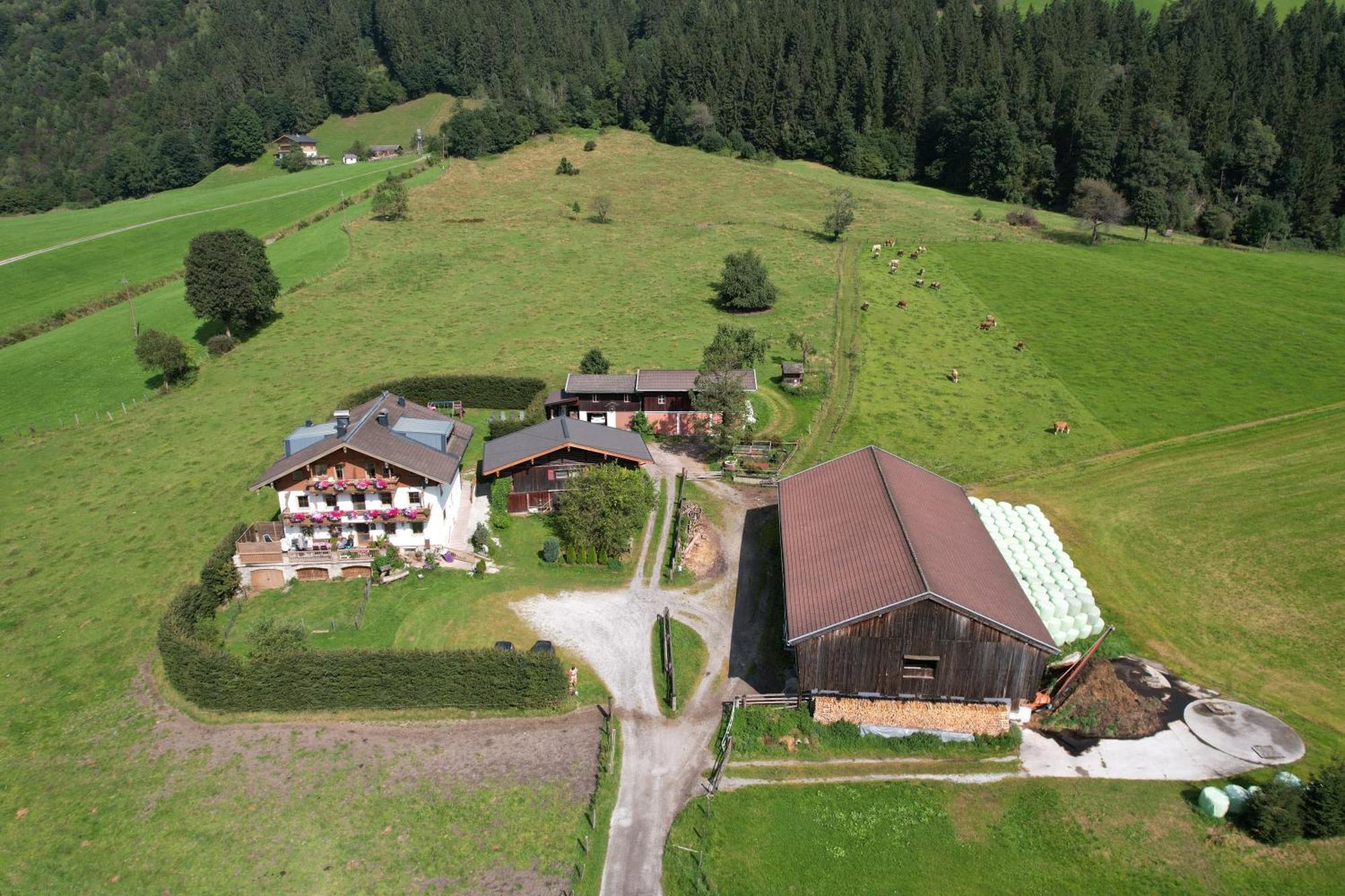 Ferienwohnungen Behamhof Neukirchen am Grossvenediger Luaran gambar